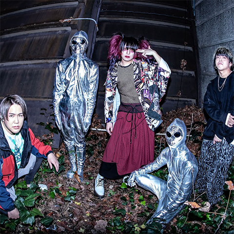 夕闇に誘いし漆黒の天使達